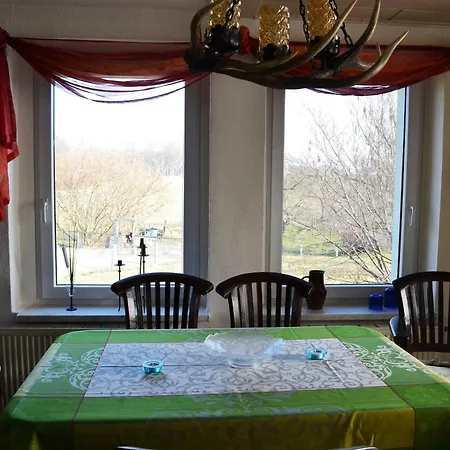 Ferienhaus Mit Kamin Und Terrasse Serrahn