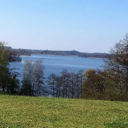 Ferienhaus Mit Kamin Und Terrasse Vakantiehuis Serrahn